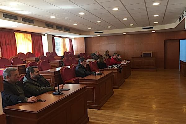 mikri aithousa perifereias