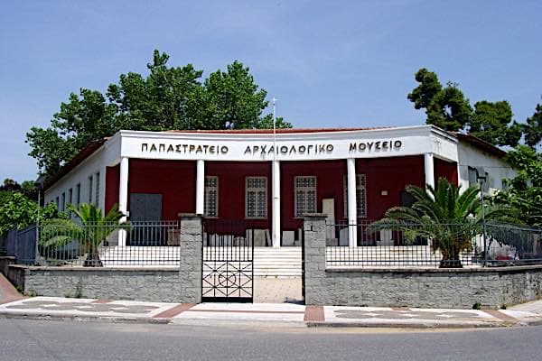 agriniopapastrateioarxaiologikomouseio1