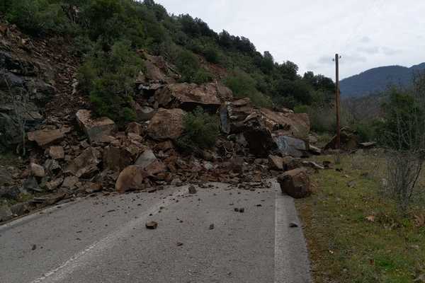landslide3naypaktia