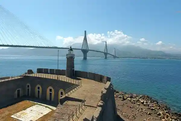 lighthouseantirrio1
